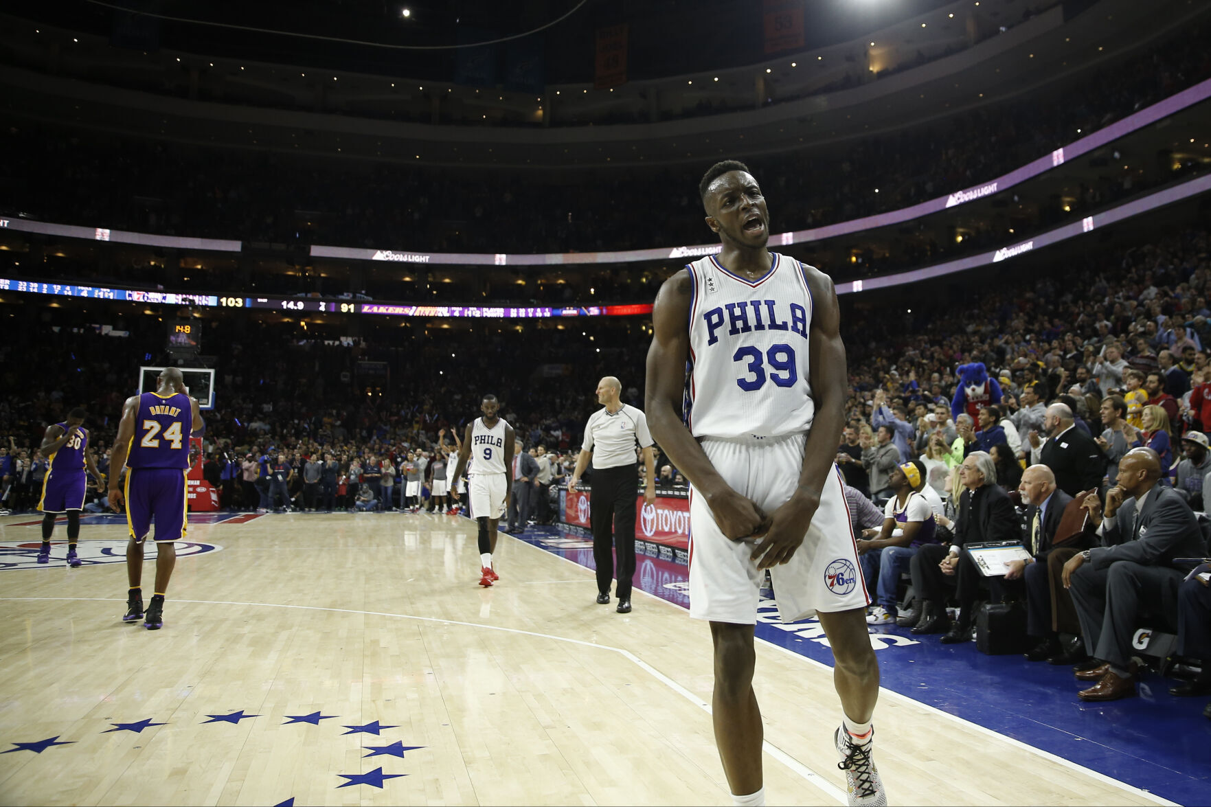 2015: Philadelphia 76ers end 28-game skid
